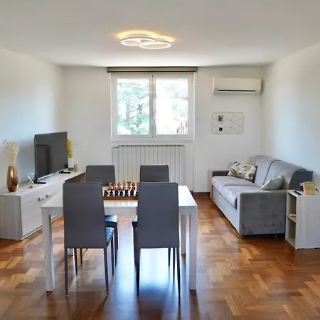 Apartment Dimora Degli Arvali *